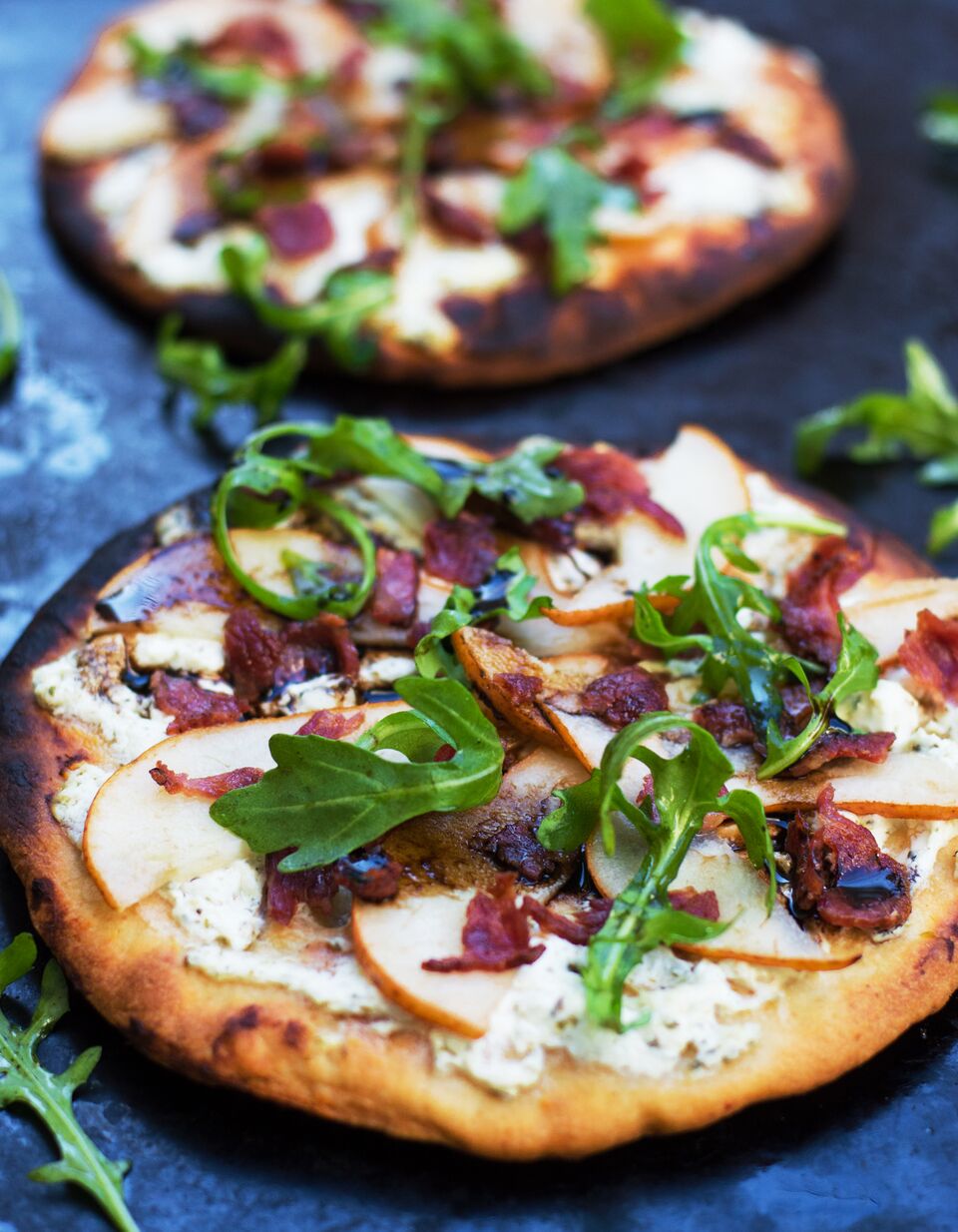 Goat Cheese Flatbread with Arugula, Bacon and Pear - Aurora Satler